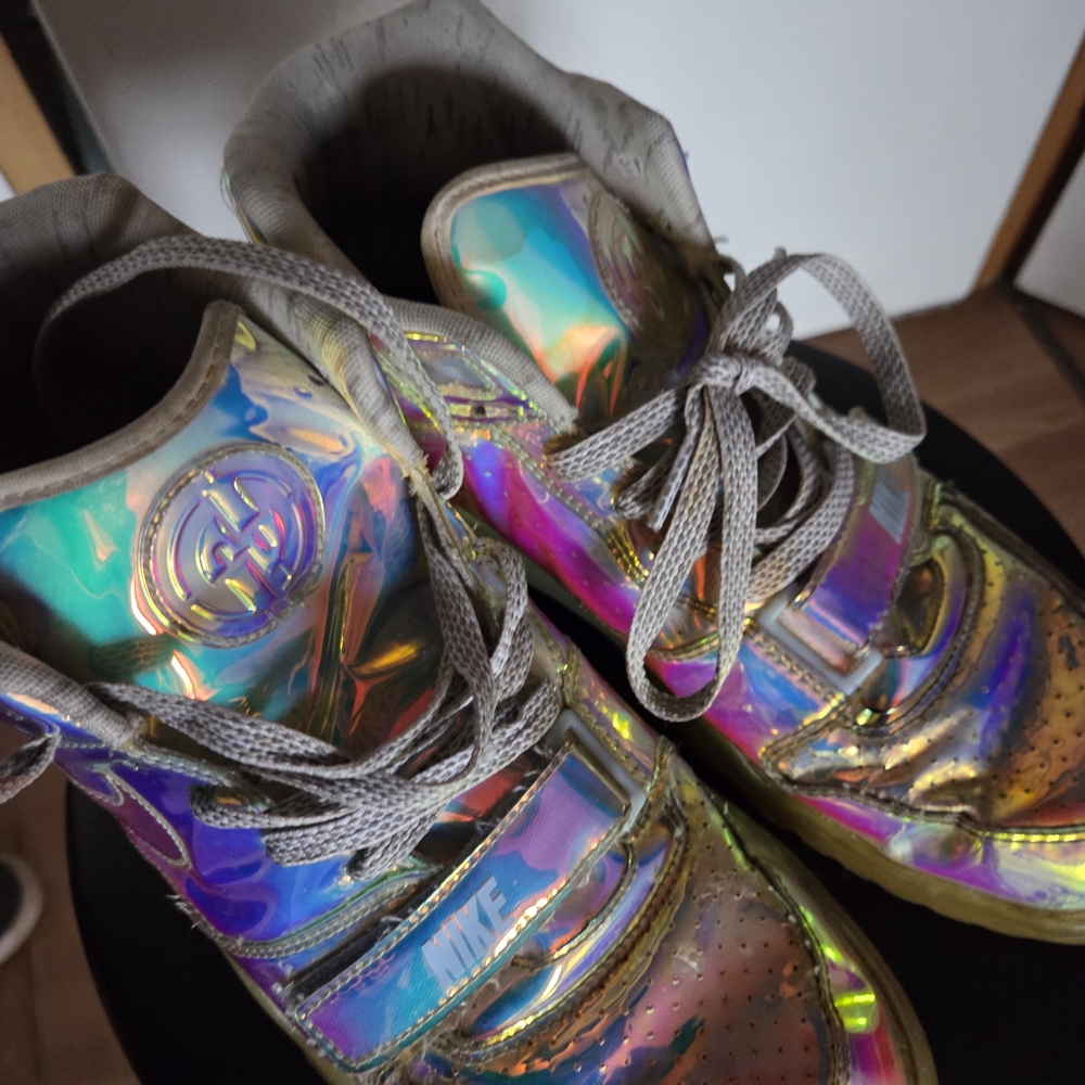 Nike Kids Holographic Sneakers - Picture 2 of 10